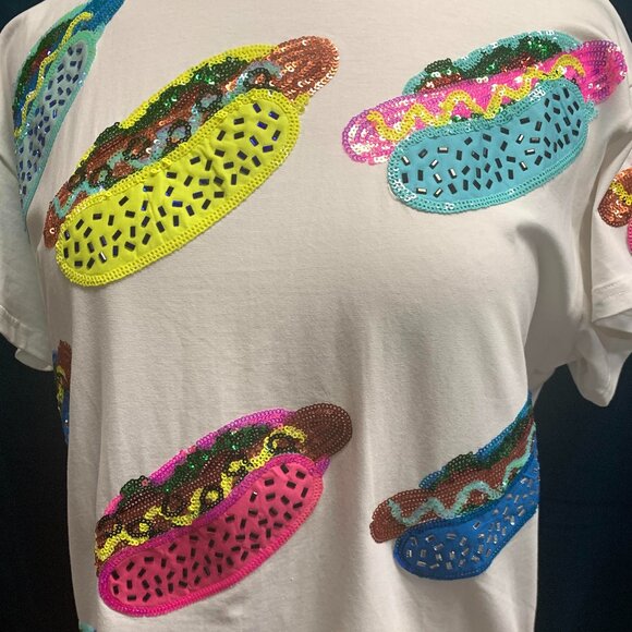 NWT Queen Of Sparkles White Scattered Multi Color Hot Dog Tee - Picture 4 of 7